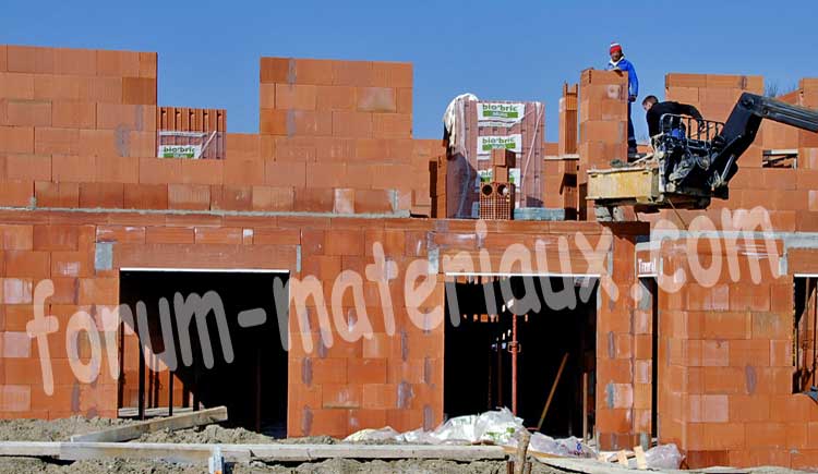 Construction maison briques